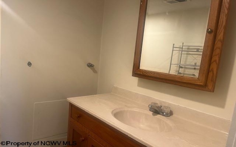 510 6th Street, Fairmont, West Virginia 26554, 2 Bedrooms Bedrooms, 8 Rooms Rooms,2 BathroomsBathrooms,Single Family Detached,For Sale,6th,10159239