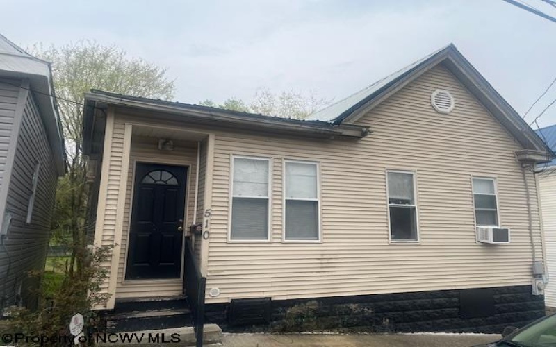 510 6th Street, Fairmont, West Virginia 26554, 2 Bedrooms Bedrooms, 8 Rooms Rooms,2 BathroomsBathrooms,Single Family Detached,For Sale,6th,10159239