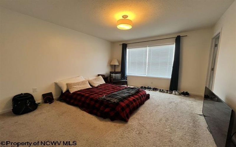 40 Barrington Court, Bridgeport, West Virginia 26330, 2 Bedrooms Bedrooms, 8 Rooms Rooms,2 BathroomsBathrooms,Single Family Attached,For Sale,Barrington,10159249