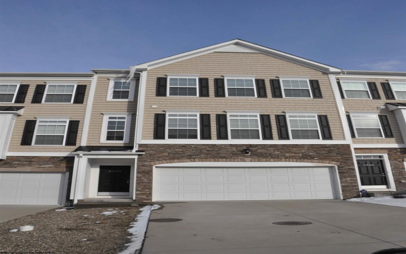 3504 Sun Trail, Morgantown, West Virginia 26508, 4 Bedrooms Bedrooms, 7 Rooms Rooms,4 BathroomsBathrooms,Residential Rentals,For Rent,Sun,10159254