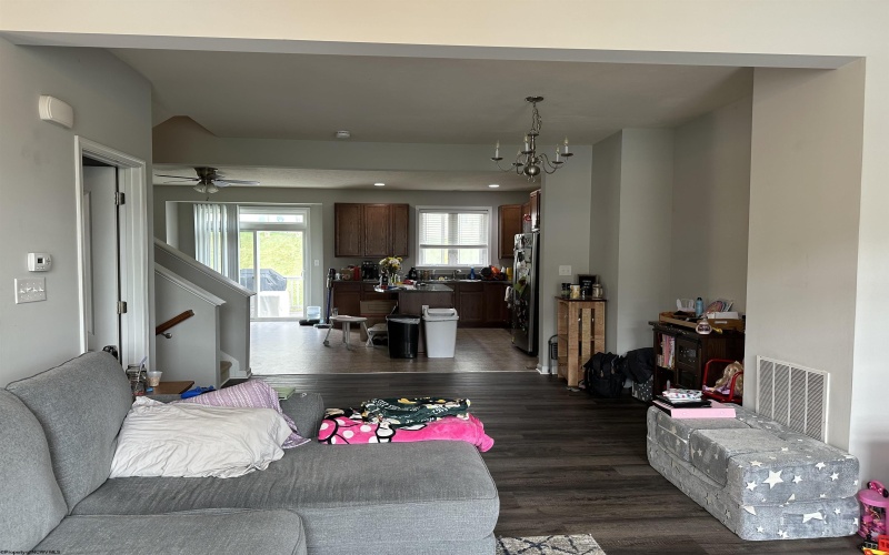 3504 Sun Trail, Morgantown, West Virginia 26508, 4 Bedrooms Bedrooms, 7 Rooms Rooms,4 BathroomsBathrooms,Residential Rentals,For Rent,Sun,10159254