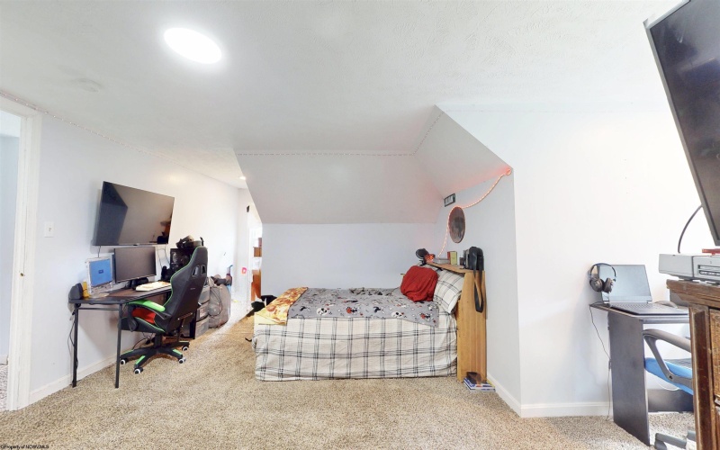 447 BLUEVILLE Drive, Grafton, West Virginia 26354, 4 Bedrooms Bedrooms, 8 Rooms Rooms,1 BathroomBathrooms,Single Family Detached,For Sale,BLUEVILLE,10159264