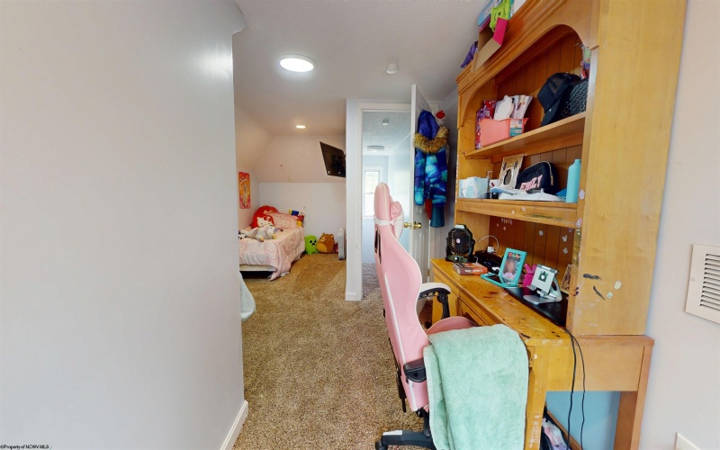 447 BLUEVILLE Drive, Grafton, West Virginia 26354, 4 Bedrooms Bedrooms, 8 Rooms Rooms,1 BathroomBathrooms,Single Family Detached,For Sale,BLUEVILLE,10159264