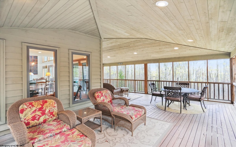1405 Cabin Mountain Road, Davis, West Virginia 26260, 3 Bedrooms Bedrooms, 6 Rooms Rooms,2 BathroomsBathrooms,Single Family Detached,For Sale,Cabin Mountain,10159247