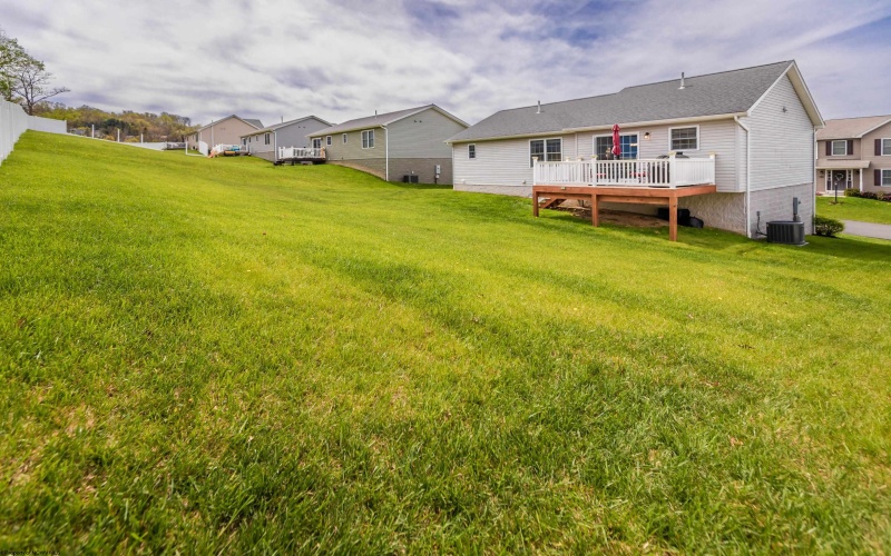 55 Friend Drive, Morgantown, West Virginia 26508, 3 Bedrooms Bedrooms, 7 Rooms Rooms,2 BathroomsBathrooms,Single Family Detached,For Sale,Friend,10159242