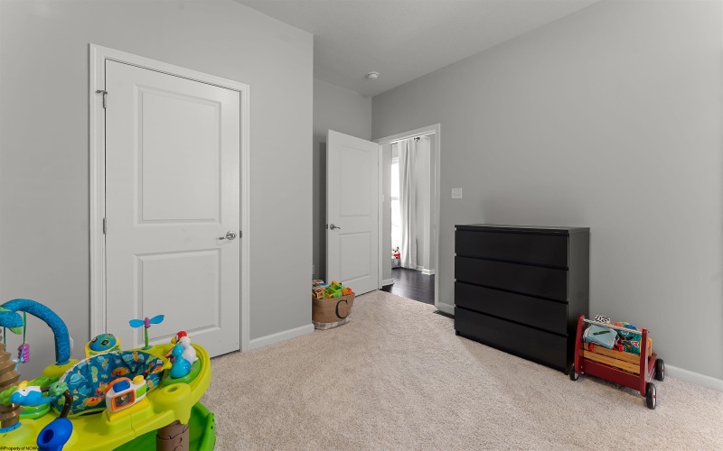 142 Summit Woods Drive, Morgantown, West Virginia 26508, 5 Bedrooms Bedrooms, 10 Rooms Rooms,3 BathroomsBathrooms,Single Family Detached,For Sale,Summit Woods,10159243
