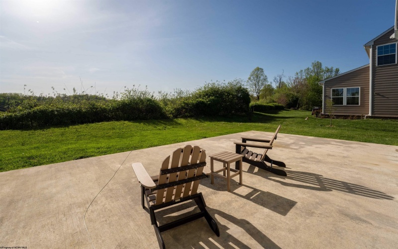 142 Summit Woods Drive, Morgantown, West Virginia 26508, 5 Bedrooms Bedrooms, 10 Rooms Rooms,3 BathroomsBathrooms,Single Family Detached,For Sale,Summit Woods,10159243