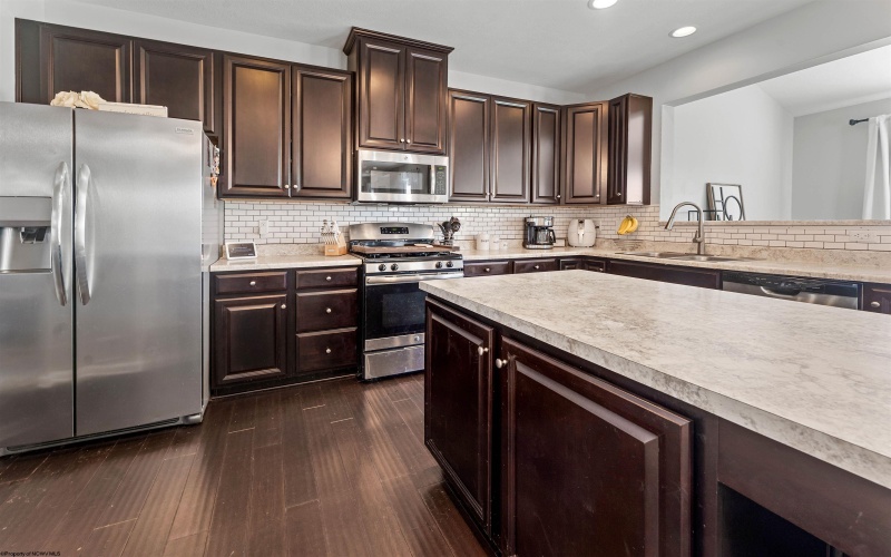 142 Summit Woods Drive, Morgantown, West Virginia 26508, 5 Bedrooms Bedrooms, 10 Rooms Rooms,3 BathroomsBathrooms,Single Family Detached,For Sale,Summit Woods,10159243