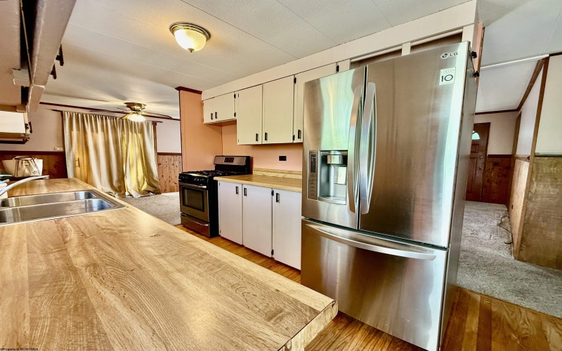 108 Toothman Run Road, Rivesville, West Virginia 26588, 4 Bedrooms Bedrooms, 6 Rooms Rooms,1 BathroomBathrooms,Single Family Detached,For Sale,Toothman Run,10159262