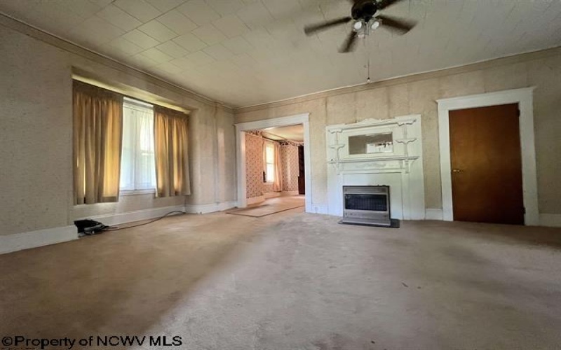 46 Grand Avenue, West Union, West Virginia 26456-8509, 3 Bedrooms Bedrooms, 10 Rooms Rooms,1 BathroomBathrooms,Single Family Detached,For Sale,Grand,10159259