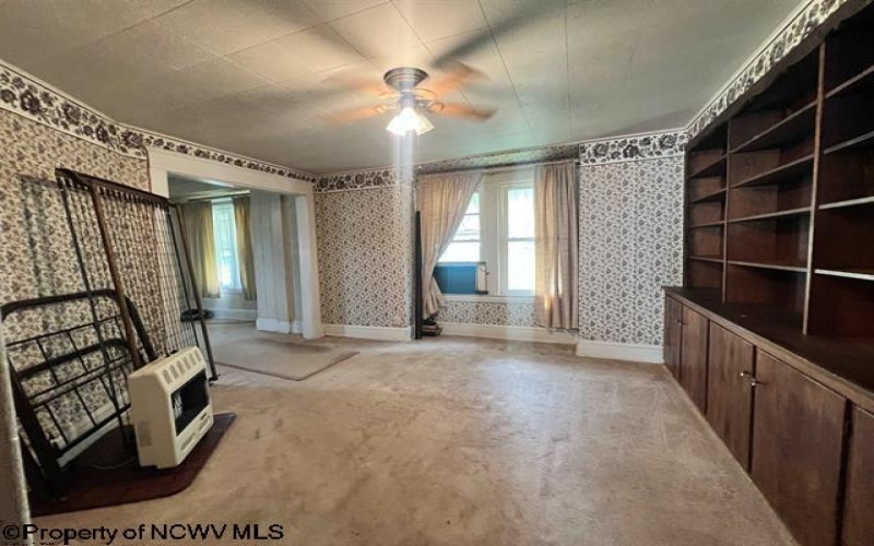 46 Grand Avenue, West Union, West Virginia 26456-8509, 3 Bedrooms Bedrooms, 10 Rooms Rooms,1 BathroomBathrooms,Single Family Detached,For Sale,Grand,10159259