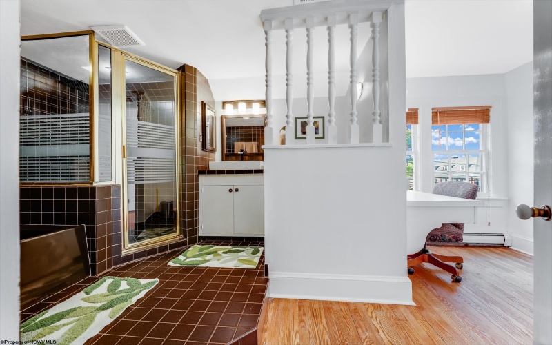 601 Grand Street, Morgantown, West Virginia 26501, 5 Bedrooms Bedrooms, 9 Rooms Rooms,3 BathroomsBathrooms,Single Family Detached,For Sale,Grand,10159250