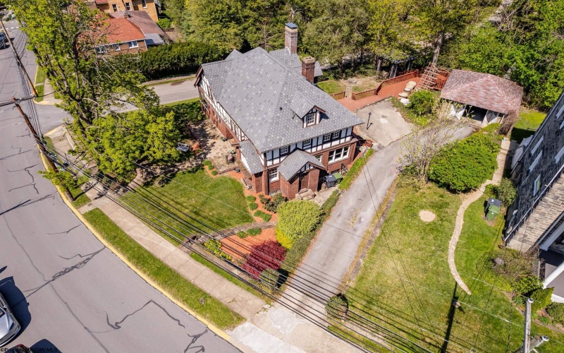 601 Grand Street, Morgantown, West Virginia 26501, 5 Bedrooms Bedrooms, 9 Rooms Rooms,3 BathroomsBathrooms,Single Family Detached,For Sale,Grand,10159250
