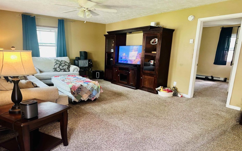 5 Buxton Lane, Morgantown, West Virginia 26508, 4 Bedrooms Bedrooms, 7 Rooms Rooms,2 BathroomsBathrooms,Single Family Detached,For Sale,Buxton,10159255