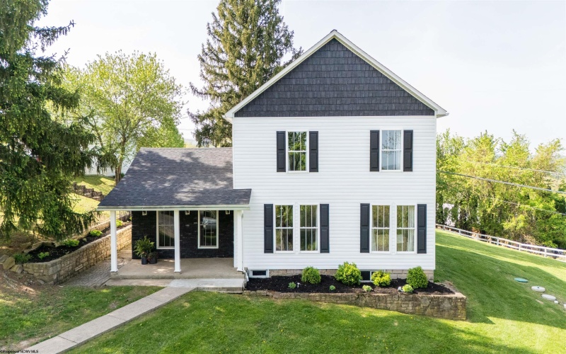 674 Pleasant Hill Road, Morgantown, West Virginia 26508, 4 Bedrooms Bedrooms, 8 Rooms Rooms,2 BathroomsBathrooms,Single Family Detached,For Sale,Pleasant Hill,10159257