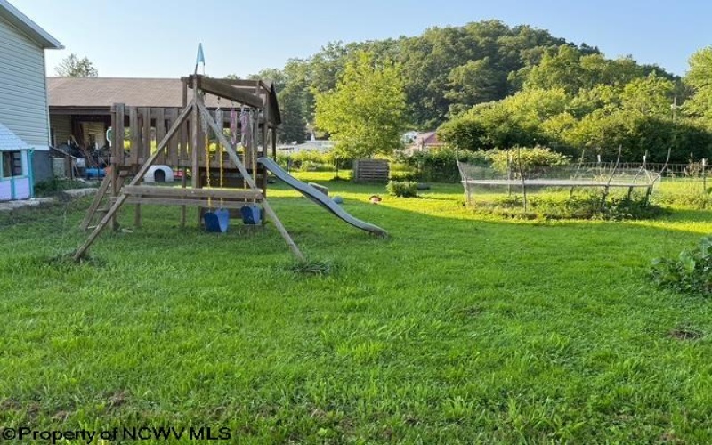 280 Crystal Springs Road, Elkins, West Virginia 26241, 4 Bedrooms Bedrooms, 9 Rooms Rooms,2 BathroomsBathrooms,Single Family Detached,For Sale,Crystal Springs,10159297