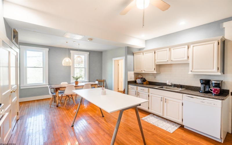 196 Spruce Street, Thomas, West Virginia 26292, ,Multi-unit/income,For Sale,Spruce,10159291
