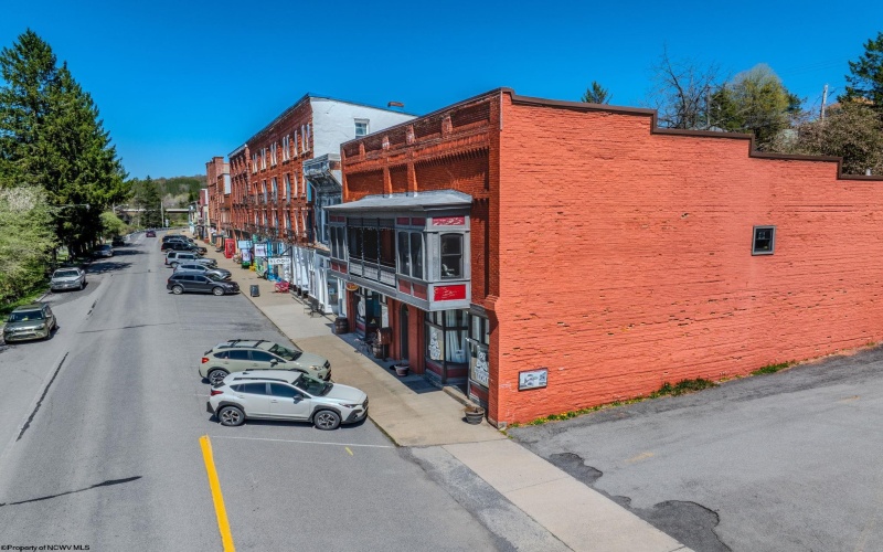 212 East Avenue, Thomas, West Virginia 26292, ,Commercial/industrial,For Sale,East,10159273
