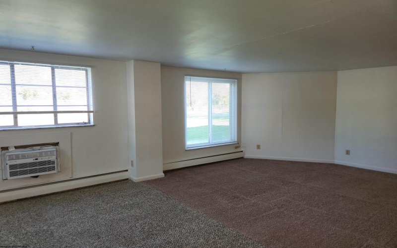 3368 Collins Ferrry Road, Morgantown, West Virginia 26505, 3 Bedrooms Bedrooms, 6 Rooms Rooms,1 BathroomBathrooms,Residential Rentals,For Rent,Collins Ferrry,10159289