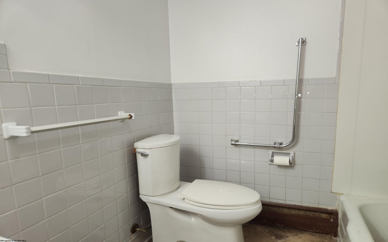 3368 Collins Ferrry Road, Morgantown, West Virginia 26505, 3 Bedrooms Bedrooms, 6 Rooms Rooms,1 BathroomBathrooms,Residential Rentals,For Rent,Collins Ferrry,10159289