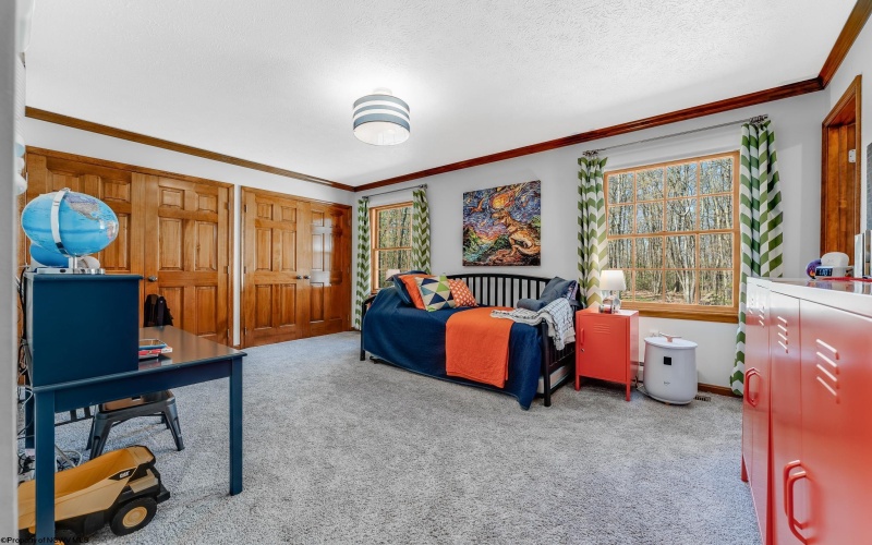 1040 Laurel Wood Drive, Morgantown, West Virginia 26508, 3 Bedrooms Bedrooms, 7 Rooms Rooms,2 BathroomsBathrooms,Single Family Detached,For Sale,Laurel Wood,10159295