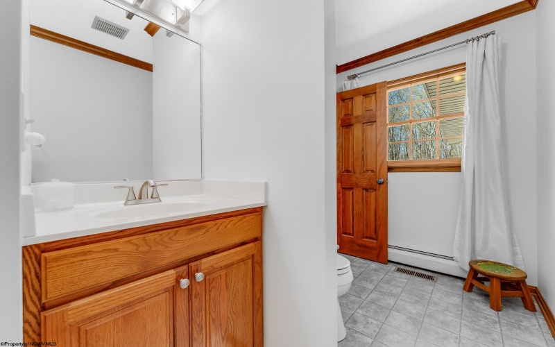 1040 Laurel Wood Drive, Morgantown, West Virginia 26508, 3 Bedrooms Bedrooms, 7 Rooms Rooms,2 BathroomsBathrooms,Single Family Detached,For Sale,Laurel Wood,10159295