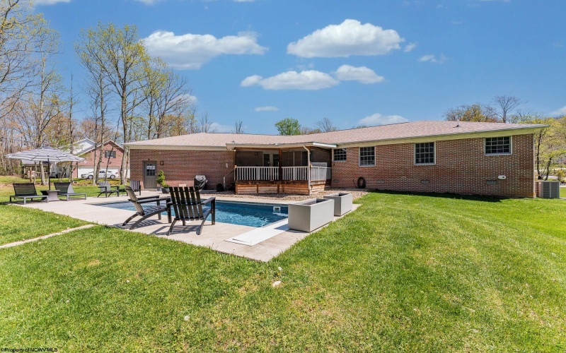 1040 Laurel Wood Drive, Morgantown, West Virginia 26508, 3 Bedrooms Bedrooms, 7 Rooms Rooms,2 BathroomsBathrooms,Single Family Detached,For Sale,Laurel Wood,10159295