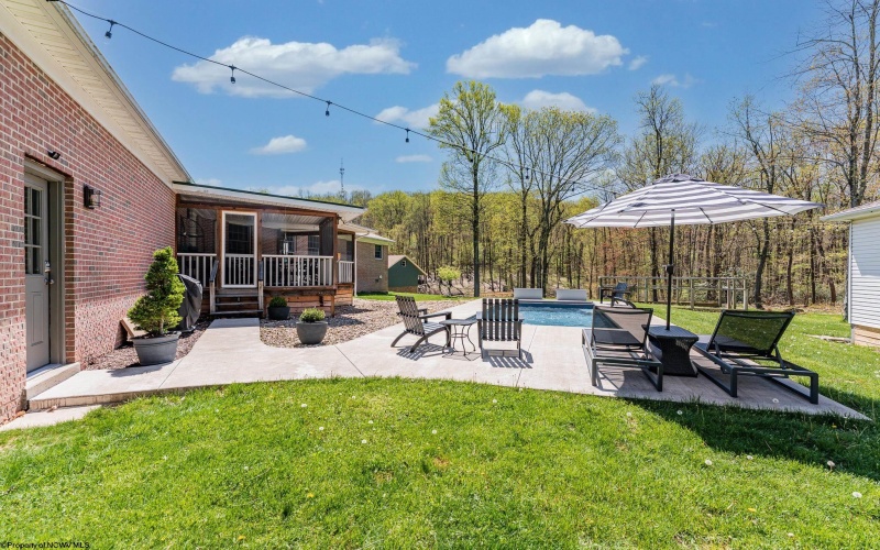 1040 Laurel Wood Drive, Morgantown, West Virginia 26508, 3 Bedrooms Bedrooms, 7 Rooms Rooms,2 BathroomsBathrooms,Single Family Detached,For Sale,Laurel Wood,10159295