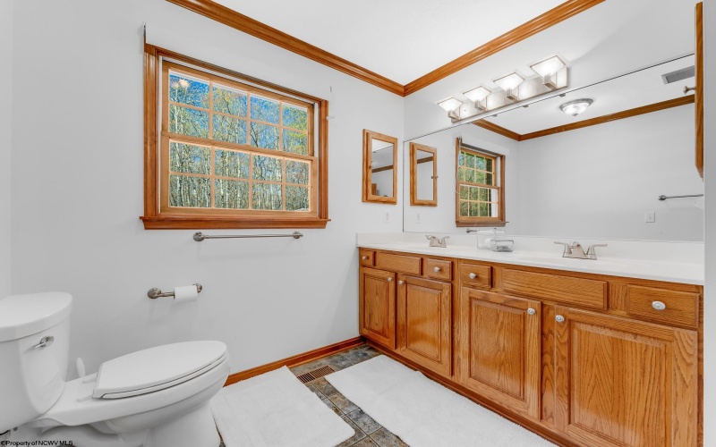 1040 Laurel Wood Drive, Morgantown, West Virginia 26508, 3 Bedrooms Bedrooms, 7 Rooms Rooms,2 BathroomsBathrooms,Single Family Detached,For Sale,Laurel Wood,10159295