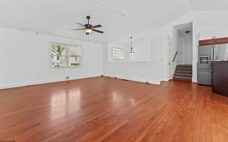 111 June Lane, Morgantown, West Virginia 26508, 3 Bedrooms Bedrooms, 6 Rooms Rooms,2 BathroomsBathrooms,Single Family Detached,For Sale,June,10159293