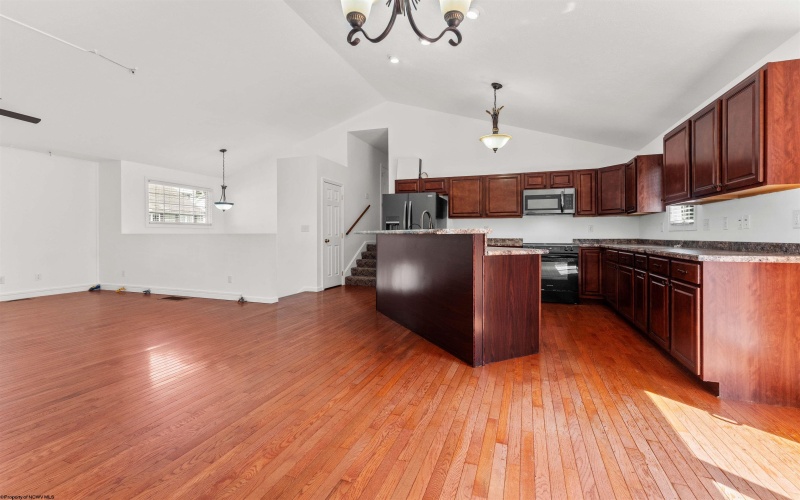 111 June Lane, Morgantown, West Virginia 26508, 3 Bedrooms Bedrooms, 6 Rooms Rooms,2 BathroomsBathrooms,Single Family Detached,For Sale,June,10159293