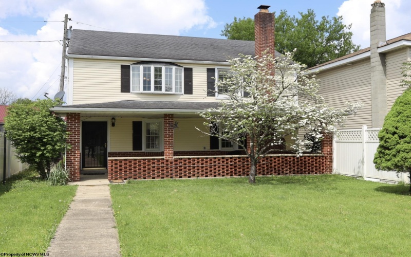 1310.5 Henry Avenue, Elkins, West Virginia 26241, 2 Bedrooms Bedrooms, 6 Rooms Rooms,2 BathroomsBathrooms,Single Family Detached,For Sale,Henry,10159288