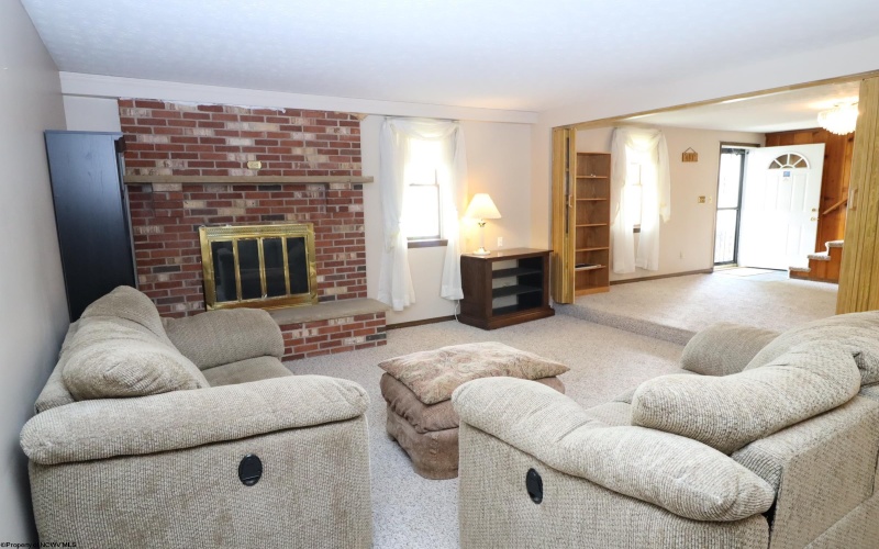 1310.5 Henry Avenue, Elkins, West Virginia 26241, 2 Bedrooms Bedrooms, 6 Rooms Rooms,2 BathroomsBathrooms,Single Family Detached,For Sale,Henry,10159288