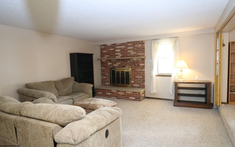 1310.5 Henry Avenue, Elkins, West Virginia 26241, 2 Bedrooms Bedrooms, 6 Rooms Rooms,2 BathroomsBathrooms,Single Family Detached,For Sale,Henry,10159288