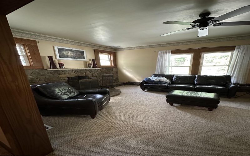235 Cottage Avenue, Weston, West Virginia 26452, 3 Bedrooms Bedrooms, 7 Rooms Rooms,1 BathroomBathrooms,Single Family Detached,For Sale,Cottage,10159272