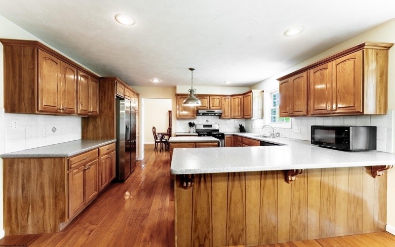206 Rivercrest Drive, Morgantown, West Virginia 26508, 5 Bedrooms Bedrooms, 10 Rooms Rooms,5 BathroomsBathrooms,Single Family Detached,For Sale,Rivercrest,10159274