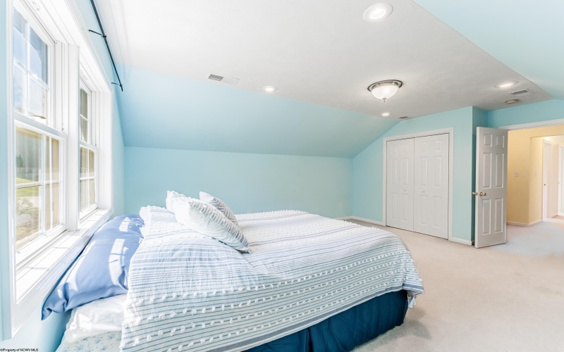 206 Rivercrest Drive, Morgantown, West Virginia 26508, 5 Bedrooms Bedrooms, 10 Rooms Rooms,5 BathroomsBathrooms,Single Family Detached,For Sale,Rivercrest,10159274