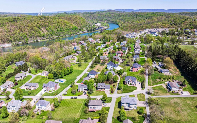 206 Rivercrest Drive, Morgantown, West Virginia 26508, 5 Bedrooms Bedrooms, 10 Rooms Rooms,5 BathroomsBathrooms,Single Family Detached,For Sale,Rivercrest,10159274