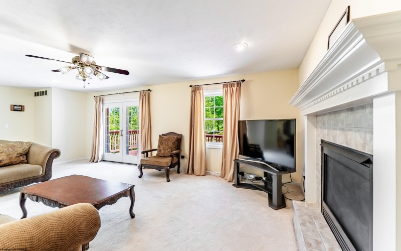 206 Rivercrest Drive, Morgantown, West Virginia 26508, 5 Bedrooms Bedrooms, 10 Rooms Rooms,5 BathroomsBathrooms,Single Family Detached,For Sale,Rivercrest,10159274