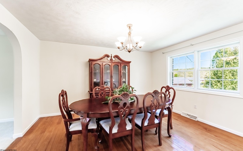 206 Rivercrest Drive, Morgantown, West Virginia 26508, 5 Bedrooms Bedrooms, 10 Rooms Rooms,5 BathroomsBathrooms,Single Family Detached,For Sale,Rivercrest,10159274