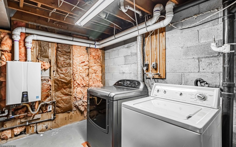 210 Rosedale Hill Road, Maidsville, West Virginia 26541, 3 Bedrooms Bedrooms, 9 Rooms Rooms,2 BathroomsBathrooms,Single Family Detached,For Sale,Rosedale Hill,10159281