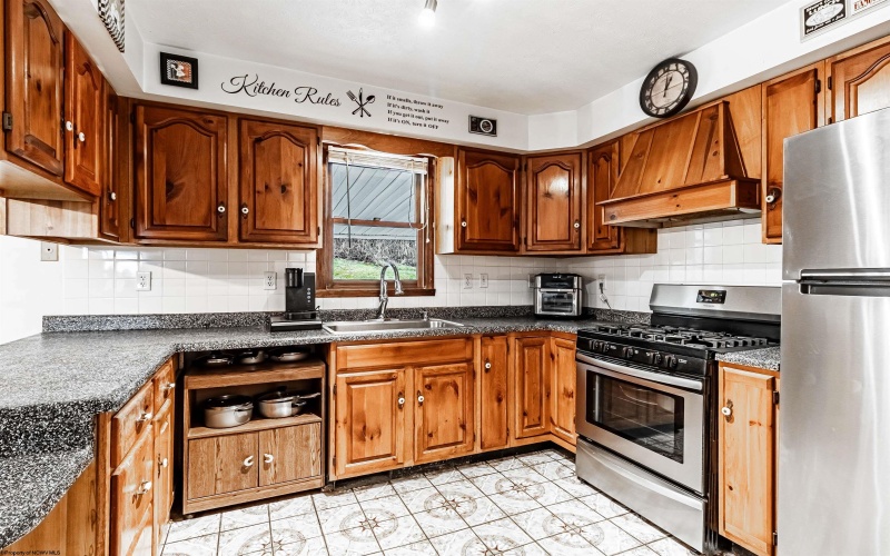 210 Rosedale Hill Road, Maidsville, West Virginia 26541, 3 Bedrooms Bedrooms, 9 Rooms Rooms,2 BathroomsBathrooms,Single Family Detached,For Sale,Rosedale Hill,10159281