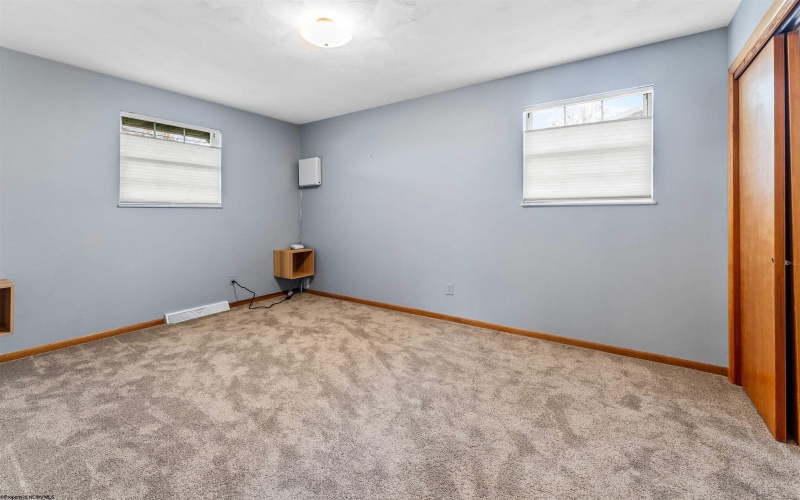 887 Vandalia Road, Morgantown, West Virginia 26501, 3 Bedrooms Bedrooms, 8 Rooms Rooms,2 BathroomsBathrooms,Single Family Detached,For Sale,Vandalia,10159283