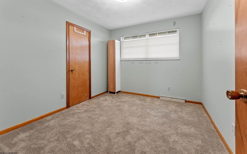 887 Vandalia Road, Morgantown, West Virginia 26501, 3 Bedrooms Bedrooms, 8 Rooms Rooms,2 BathroomsBathrooms,Single Family Detached,For Sale,Vandalia,10159283