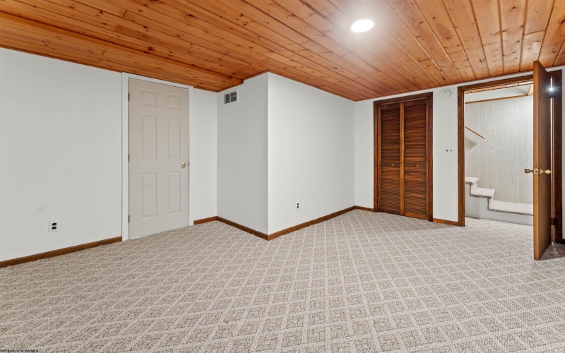 887 Vandalia Road, Morgantown, West Virginia 26501, 3 Bedrooms Bedrooms, 8 Rooms Rooms,2 BathroomsBathrooms,Single Family Detached,For Sale,Vandalia,10159283