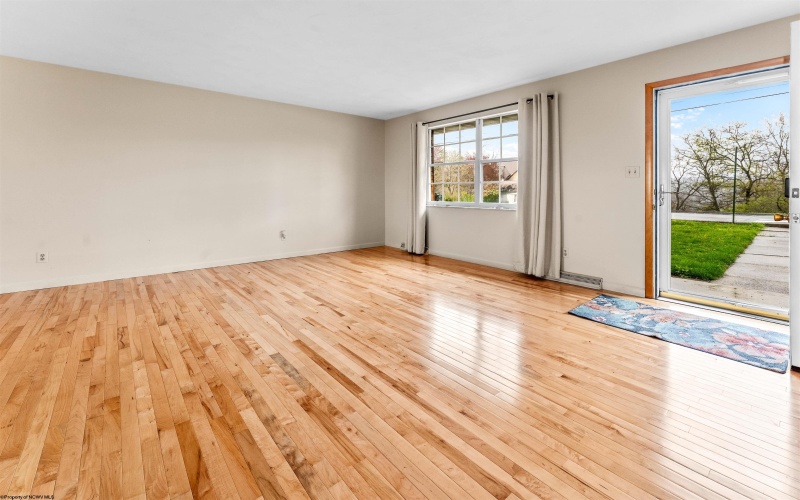 887 Vandalia Road, Morgantown, West Virginia 26501, 3 Bedrooms Bedrooms, 8 Rooms Rooms,2 BathroomsBathrooms,Single Family Detached,For Sale,Vandalia,10159283