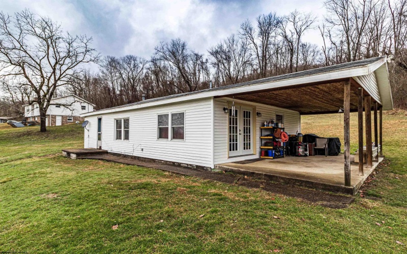 200 Rosedale Hill Road, Maidsville, West Virginia 26541, 1 Bedroom Bedrooms, 5 Rooms Rooms,1 BathroomBathrooms,Single Family Detached,For Sale,Rosedale Hill,10159287