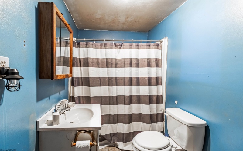200 Rosedale Hill Road, Maidsville, West Virginia 26541, 1 Bedroom Bedrooms, 5 Rooms Rooms,1 BathroomBathrooms,Single Family Detached,For Sale,Rosedale Hill,10159287