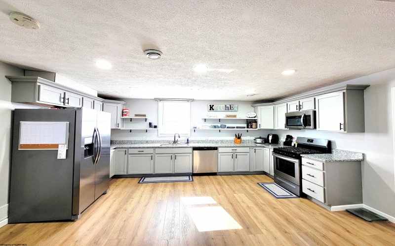 8217 2nd Street, Stonewood, West Virginia 26301, 3 Bedrooms Bedrooms, 6 Rooms Rooms,2 BathroomsBathrooms,Single Family Detached,For Sale,2nd,10159284