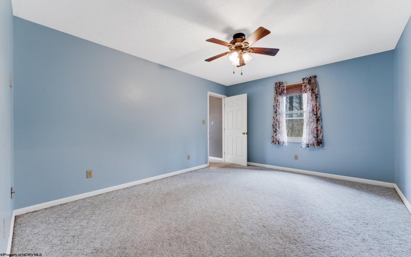 54 Lakeside Road, Terra Alta, West Virginia 26764, 2 Bedrooms Bedrooms, 6 Rooms Rooms,2 BathroomsBathrooms,Single Family Detached,For Sale,Lakeside,10159278